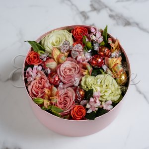 Кутия с рози - Пеперудена свежест
