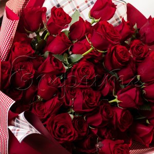 Букет с 51 рози - Loving Thoughts