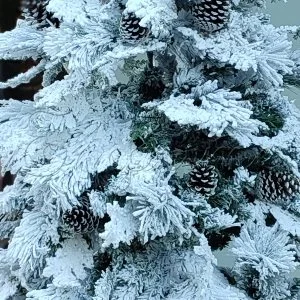 Декоративна фигура Goodwill - седнало Куче с LED 66см